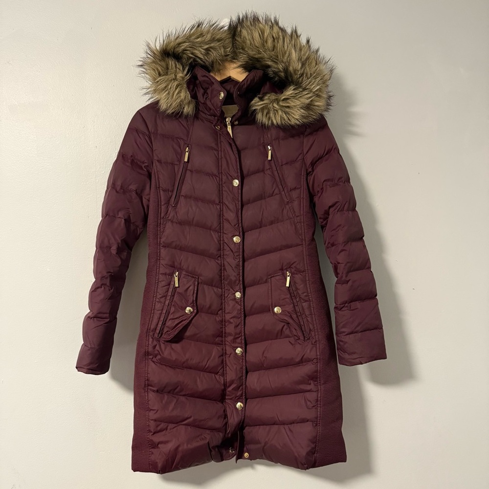 Michael Kors Women's Burgundy Nylon Down‎ Filled Coat Removable Fur Trim Hood S